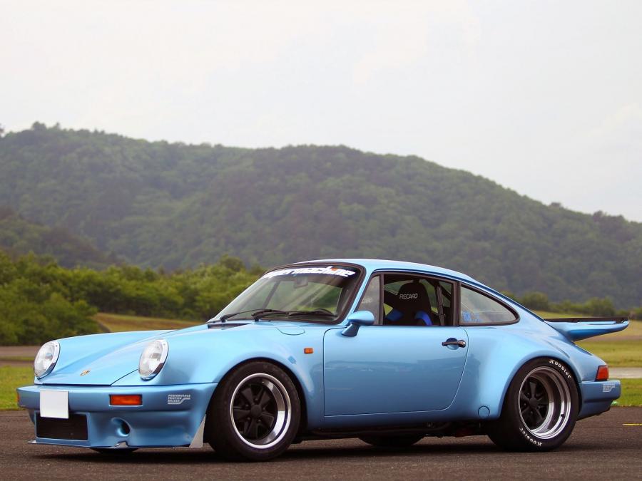  Porsche 930 by Supermachine 2012 года  (фото 1 из 5)